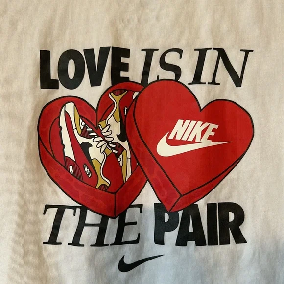 Nike Sportswear Valentine Printed T-Shirt Size Medium - Picture 7 of 10
